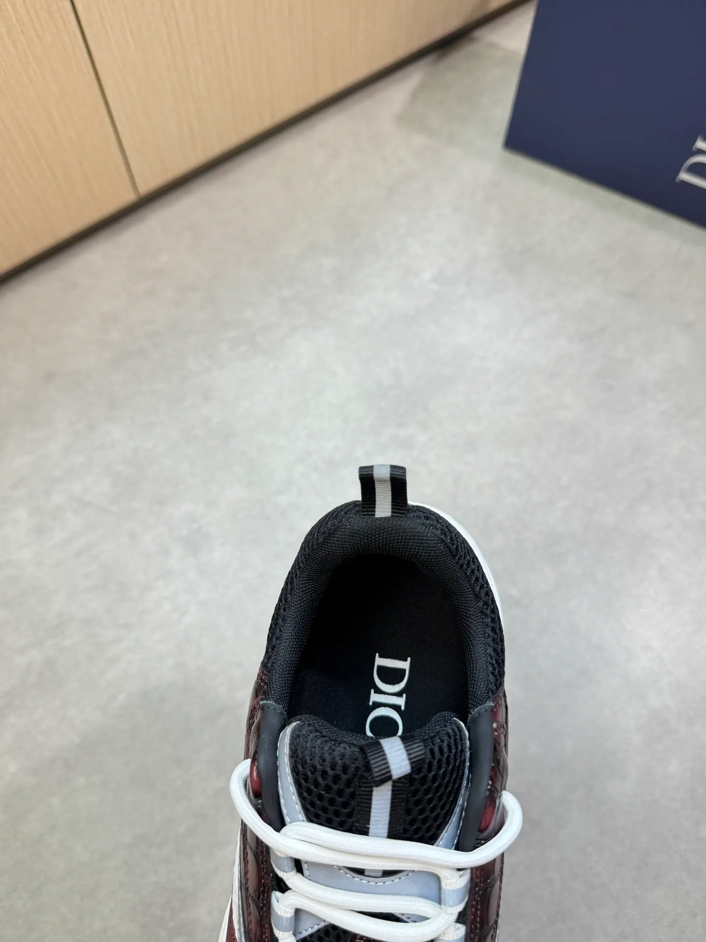 Factory price: 460💰[Dior] Dior - high-end quality original order 🔍🔍🔍 casual sports shoes - upper: 🔝 stone pattern calfskin, high silk mesh canvas, brand totem cloth, tongue and heel; reflective brand webbing - lining: brand canvas - original: ultra-light T men's shoes 💰U foam rubber; two-color molded outsole -Ultra-high quality control·Fine workmanship: highlighted (high-end·nobility·grade) -Size: 39-44 (38, 45, 46, 47, can be customized)·D9285